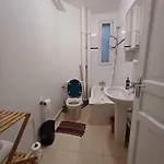 Charming Near Sacre-coeur Apartament