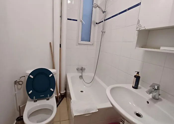 Апартаменты Charming Near Sacre-coeur *