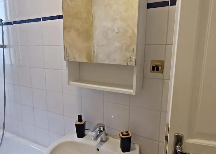 Апартаменты Charming Near Sacre-coeur Париж