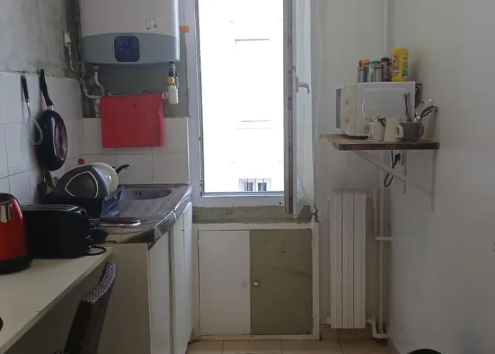 Апартаменты Charming Near Sacre-coeur Париж
